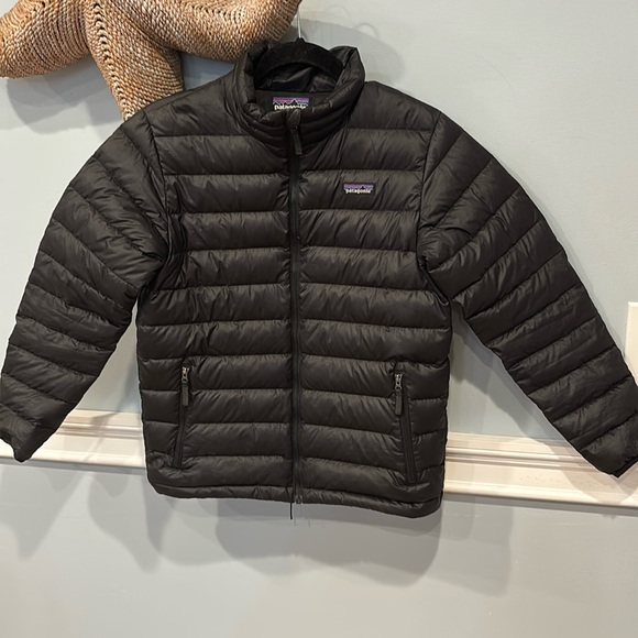 Patagonia Other - Kids Black Patagonia Down Puffer Jacket. Size (12) Large. Great shape